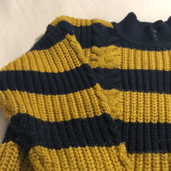 Bold Stripes & Super Warm Sweater - Picture 4 of 5